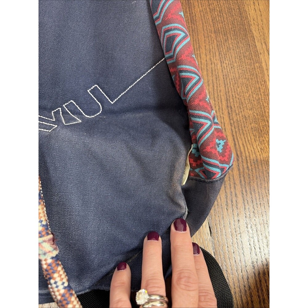 Kavu Robe Sling Bag - Picture 4 of 5